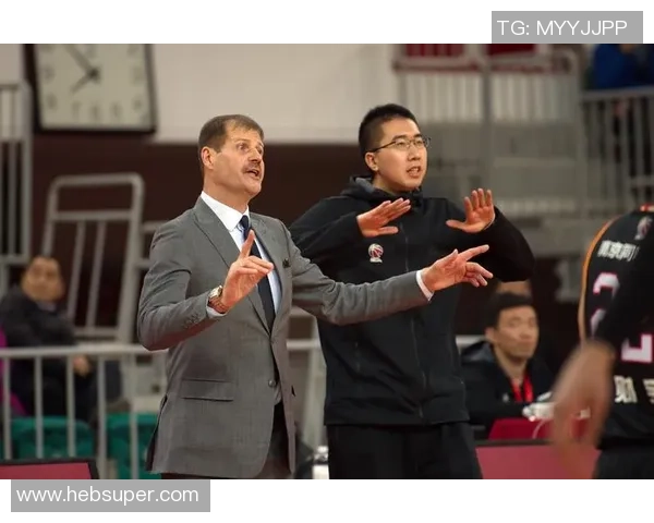 南京篮球队与重庆篮球队赛后技术分析与战术总结